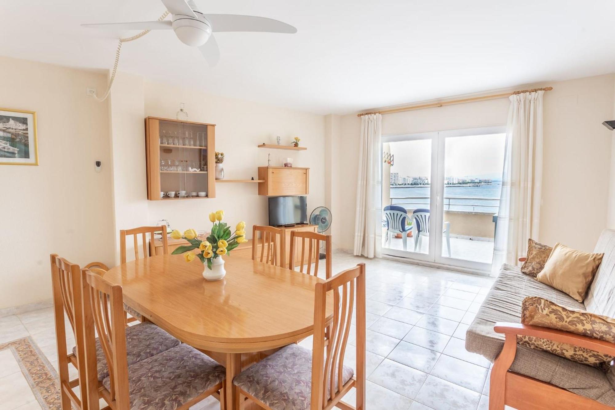 Passeig Del Mar Apartment *